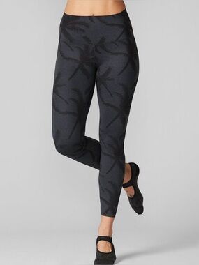 Tavi Noir High Waisted 7/8 Tight, Charcoal Palm, Small
